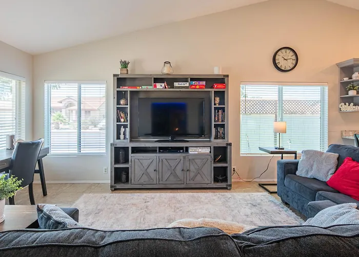 4Br - Arcades, Putting Green, Fire Pit, Themed Rooms