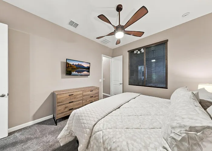 Modern 5Br Pool Home Sleeps 14 Walk To Stadium